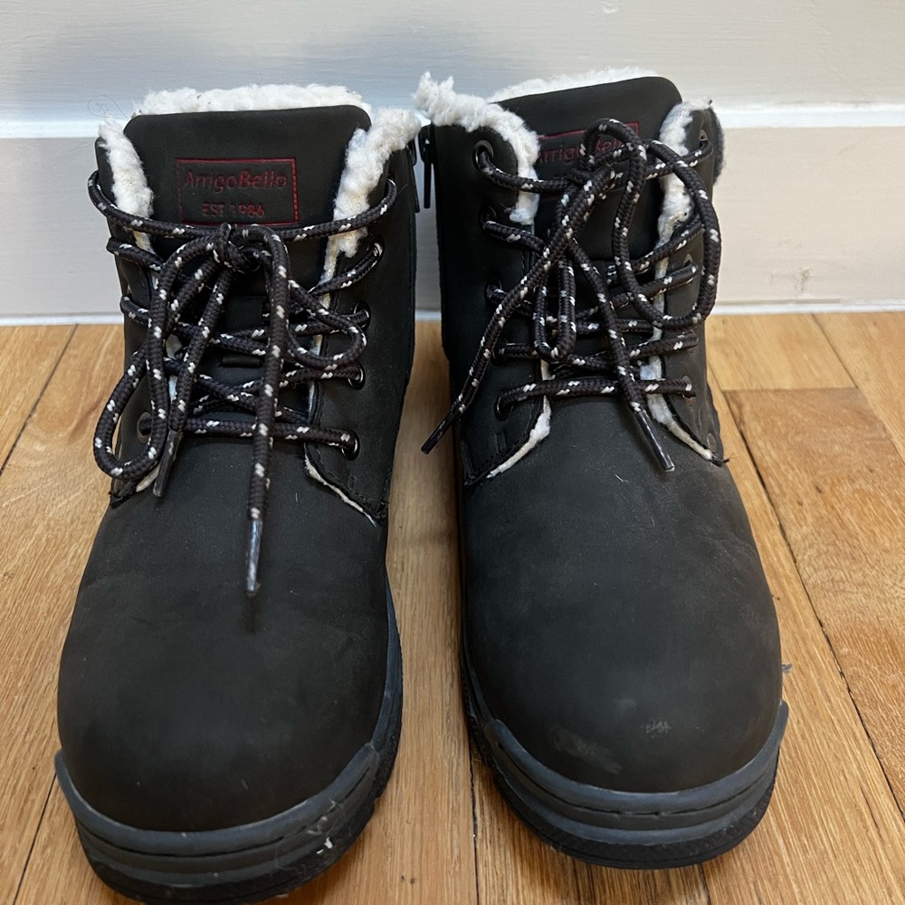 ArrigoBello Boys Winter Booties. Size 36/4